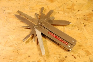 Multitool SwissTool